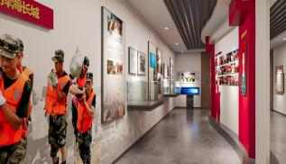 Luxury Retail Wall Display - Thumbnail 10
